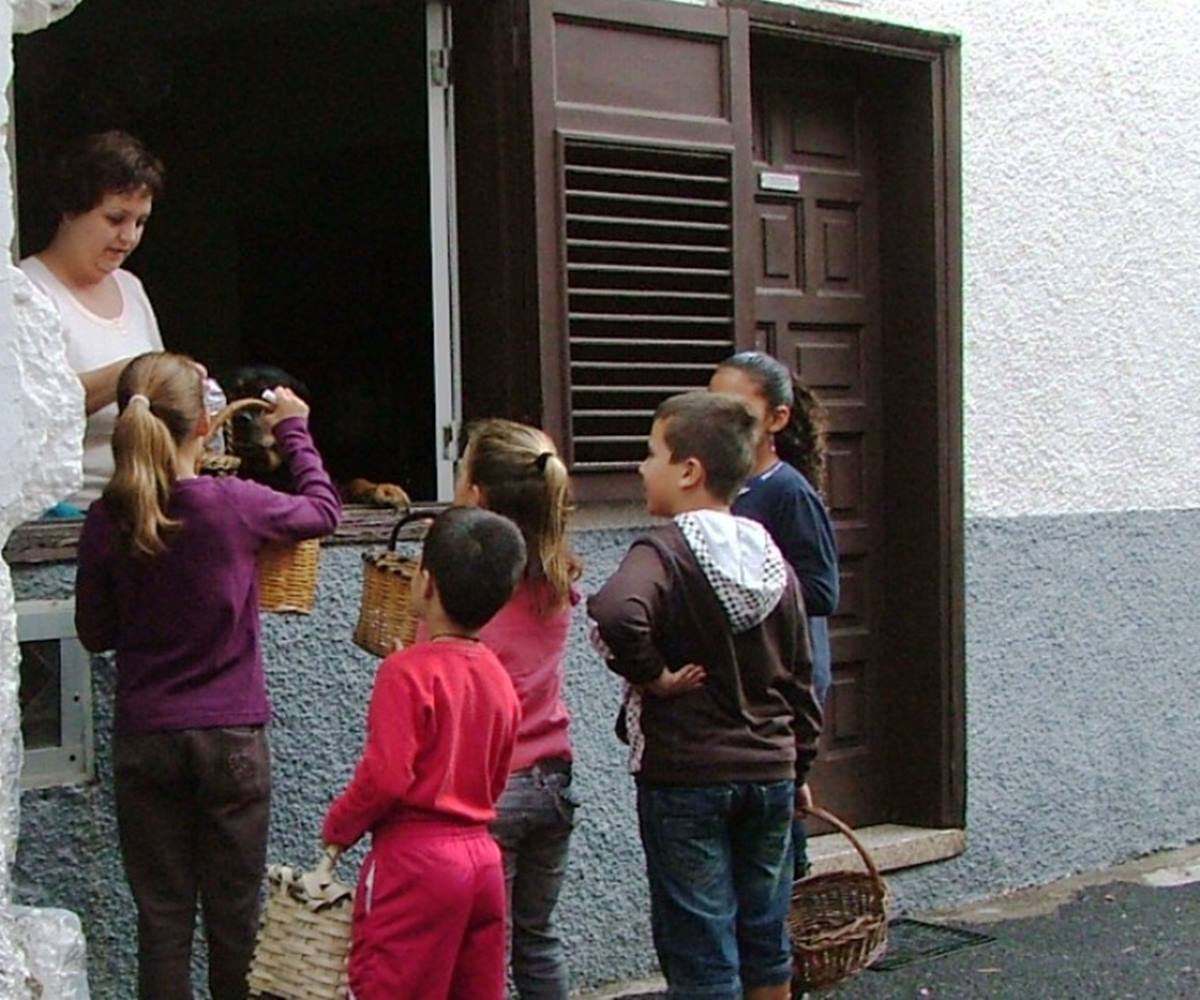 La Tradici N De Finados Y El Pan Por Dios Apit Tenerife